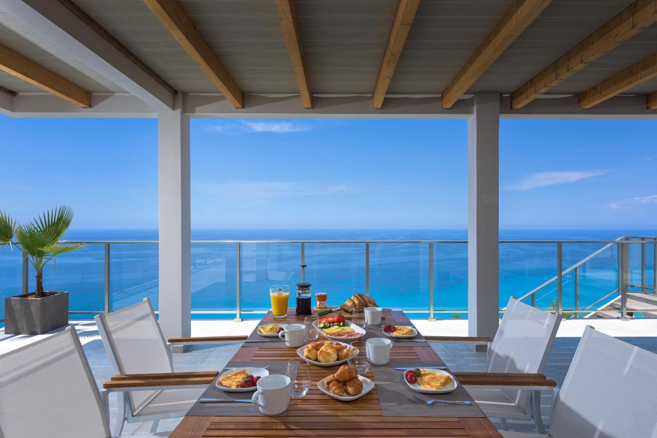Kathisma Bay Villas - Luxury Villas - Villa Helios Каламици Экстерьер фото